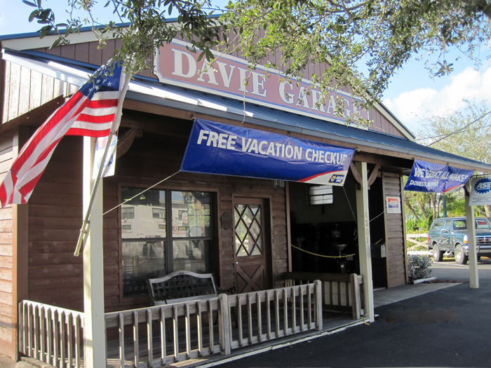 The front view of the Davie Garage in Broward Country - offering free vacation checkups