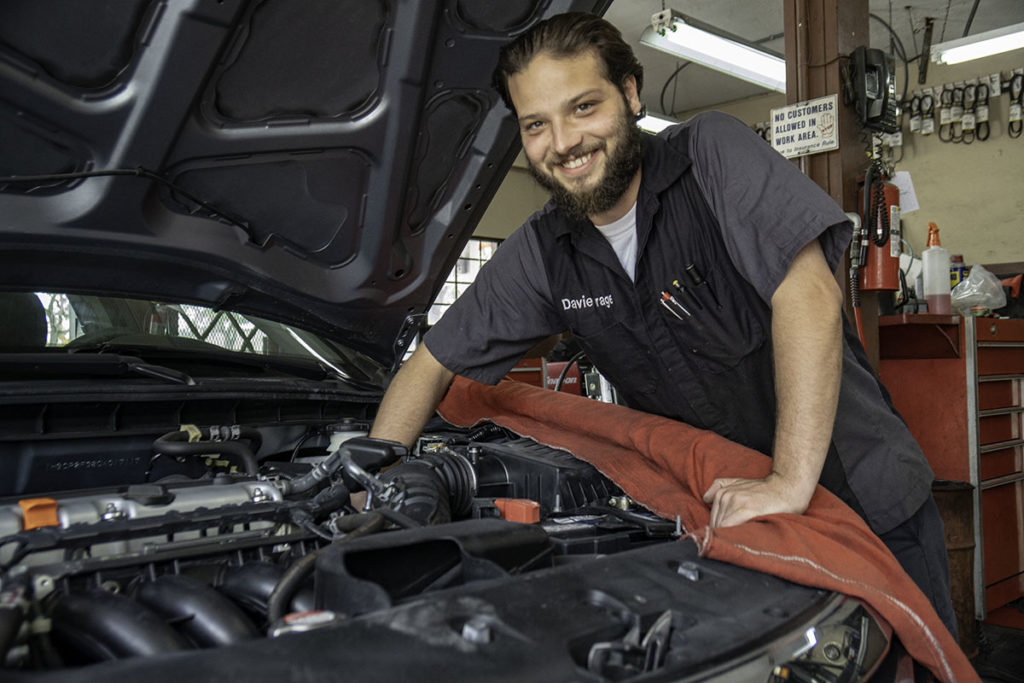Davie Garage now offers a Free Vehicle Safety Inspection Service.